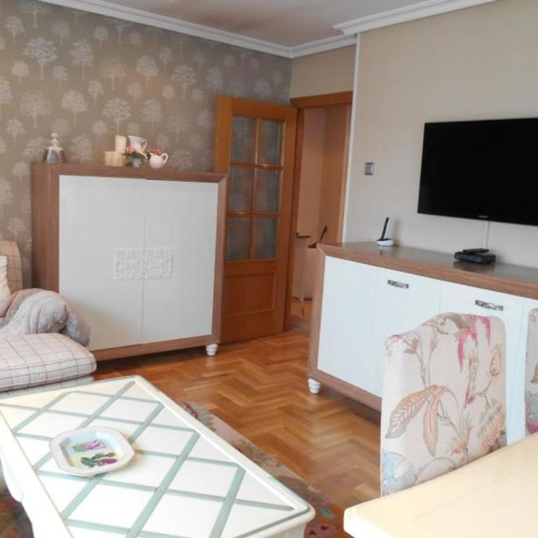 Gascona, Casco Antiguo y Garaje - Two-Bedroom Apartment - 22