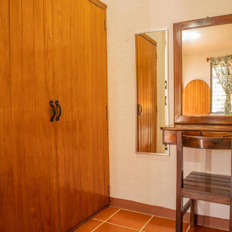 Casa San Jerónimo - Habitación con cama extragrande. - 15