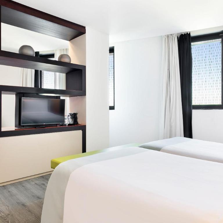 Hotel Barcelona Condal Mar, Affiliated by Meliá - Quadruple Room - 4