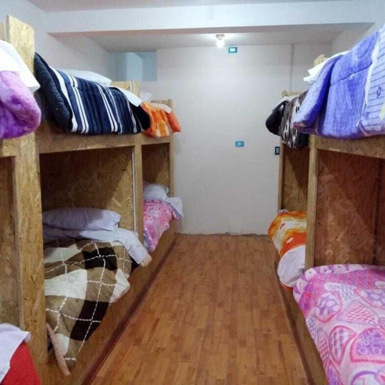 Marvelous Plaza Hotel - Cama Individual en habitación compartida femenina - 4