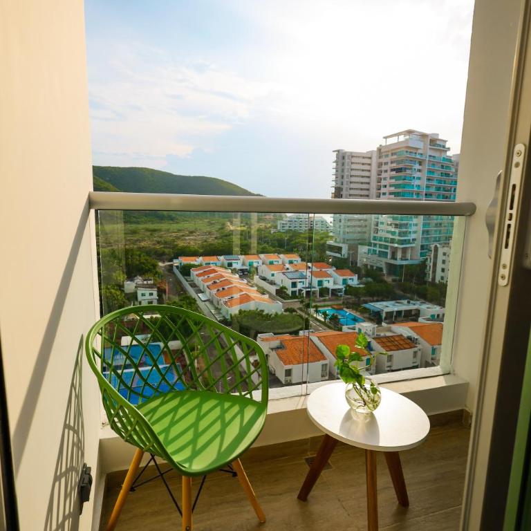 A 100 metros de la playa Terraza con Piscina Infinita y vista al mar - Apartamento de 2 dormitorios - 68