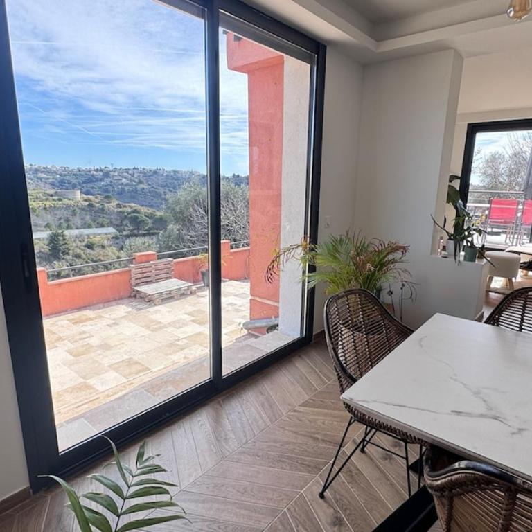 Nice, collines, Château de Crémat, villa, jacuzzi - Appartement 2 Chambres - 27
