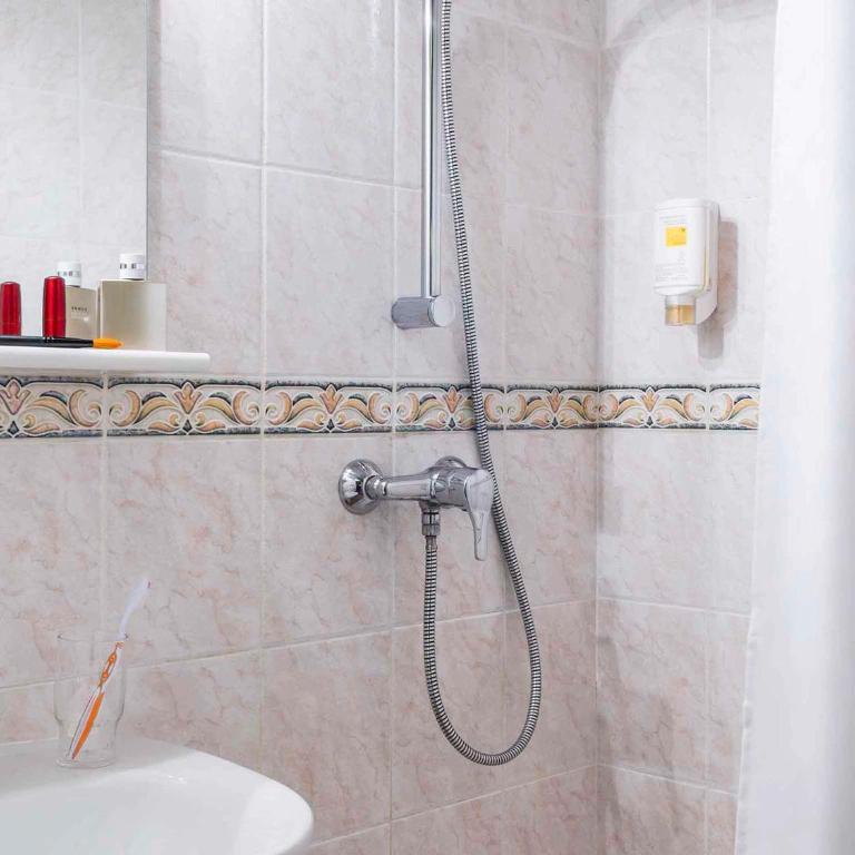 Aparthotel Adagio Access Nice Garibaldi - Studio Standard (2 Adultes) avec Douche - 5