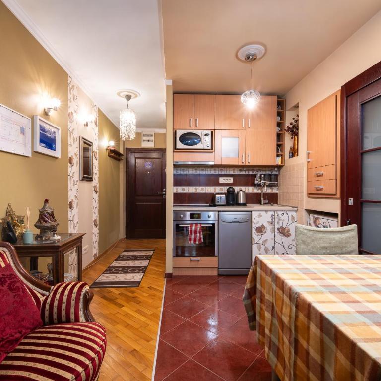 Apartment Ljiljana across from the Fountain - New Belgrade - Apartment - 25