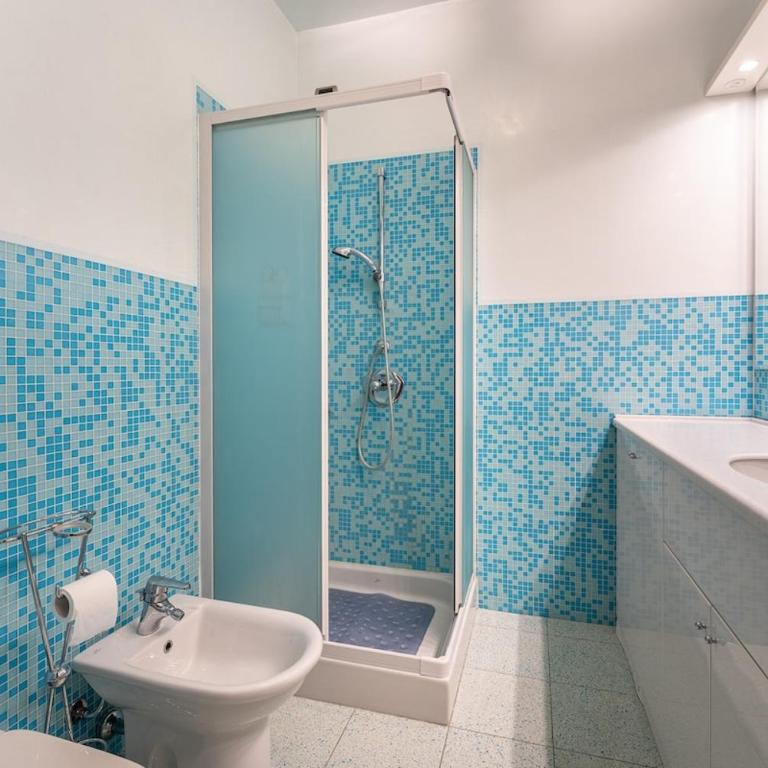 Gardone Apartment lake view and free parking - Appartement 1 Chambre - 19