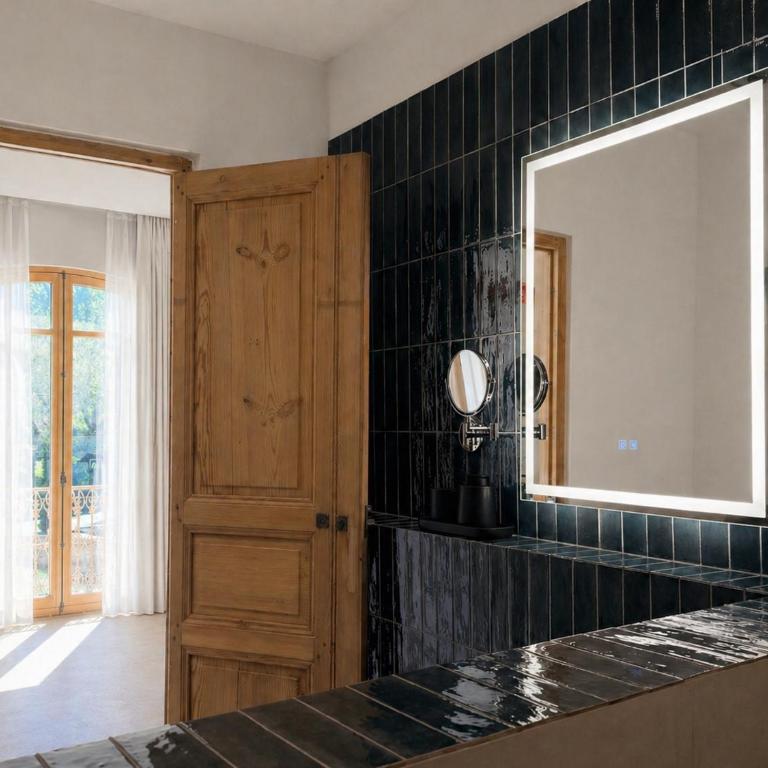 LE PALMIER Aigues-Mortes PARKING Petite Camargue - Chambre Double Supérieure - 3