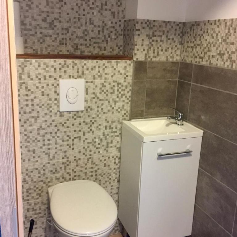 LE PANORAMIC -SUPERBE T2 Face aux thermes- - Appartement 1 Chambre - 7