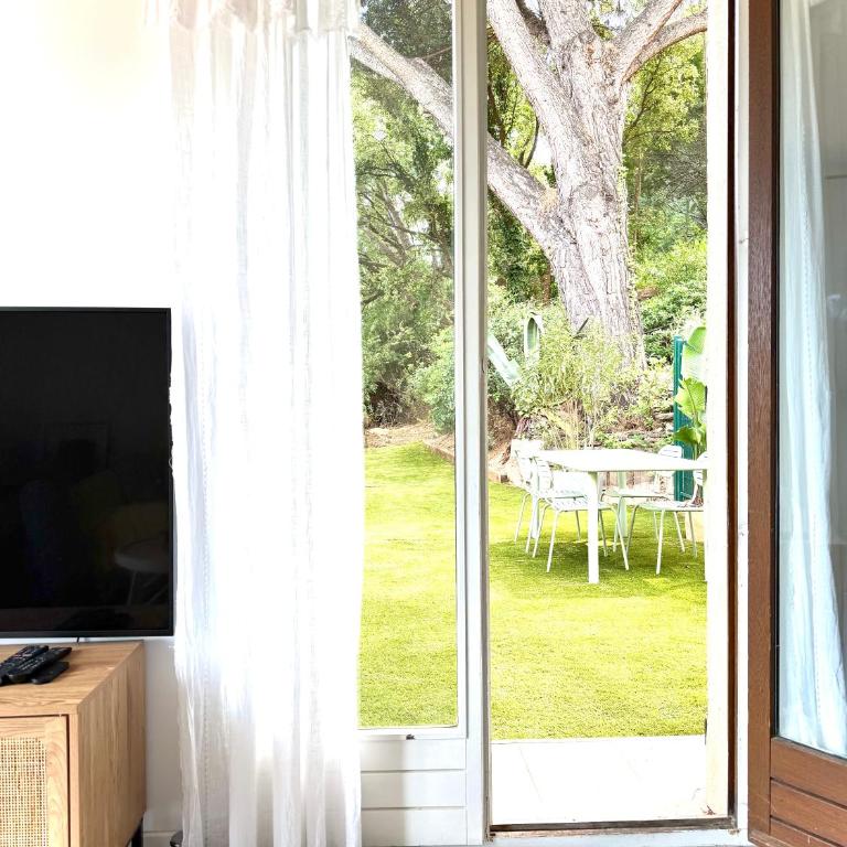 Belle VUE MER, plage à pied, terrasse, jardin - Pramousquier - Apartment mit 2 Schlafzimmern - 3