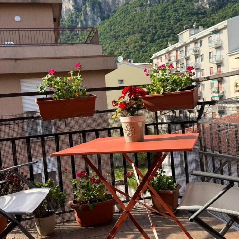Casa vacanze Tra lago e monti - Appartamento con 3 Camere da Letto - 1