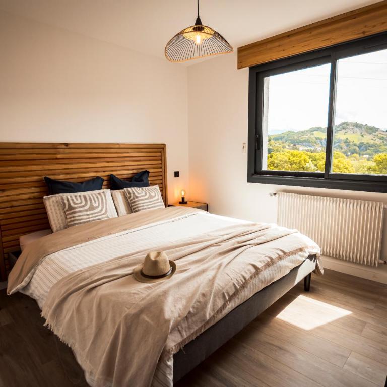 Havre de paix face au lac - Jardin, bain nordique & BBQ - Maison 2 Chambres - 3