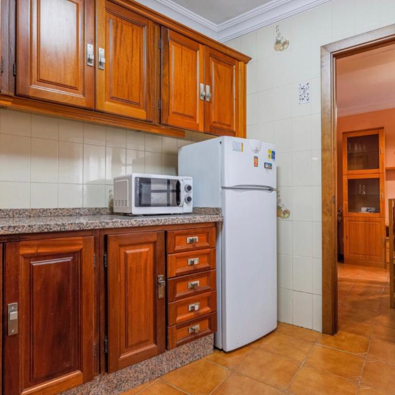 El reencuentro de Cádiz - Three-Bedroom Apartment - 10
