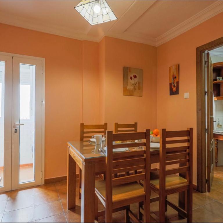 El reencuentro de Cádiz - Three-Bedroom Apartment - 13