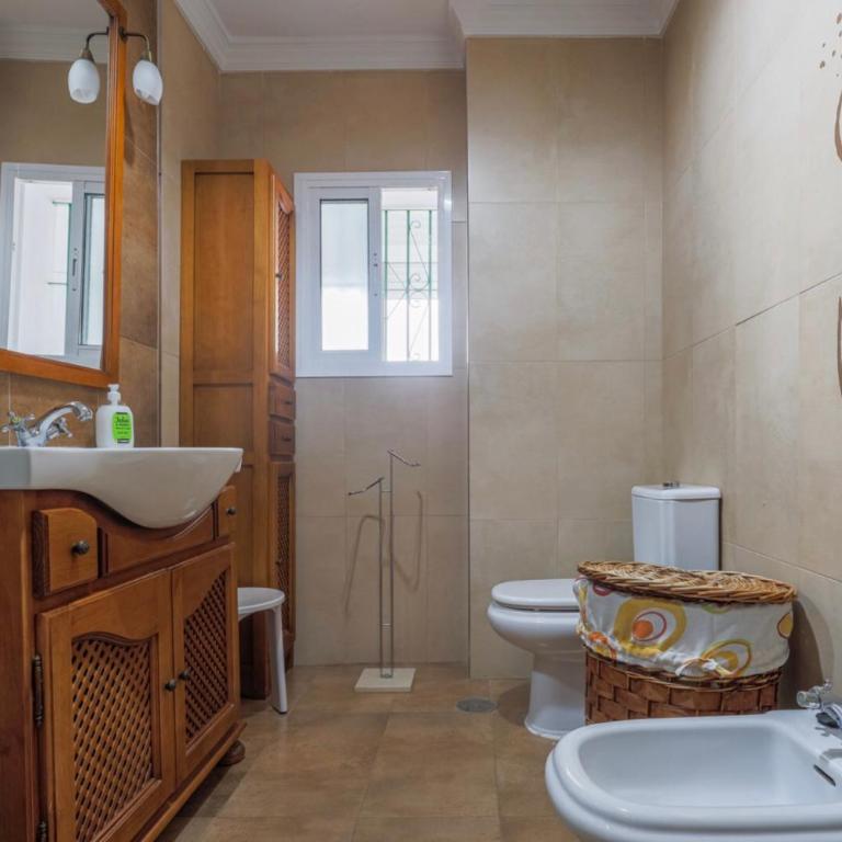 El reencuentro de Cádiz - Three-Bedroom Apartment - 15