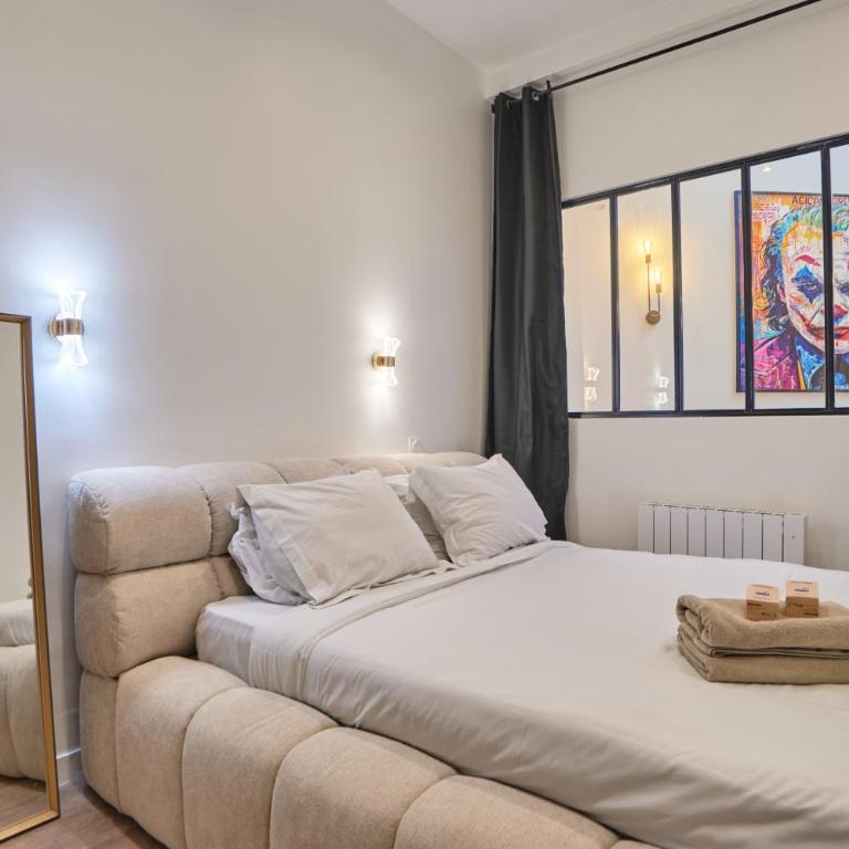 Rent a Room - Residence Meslay - Appartement 3 Chambres - 12