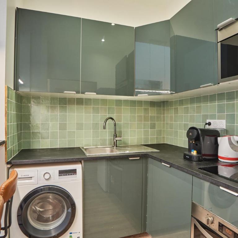 Rent a Room - Residence Meslay - Appartement 3 Chambres - 14