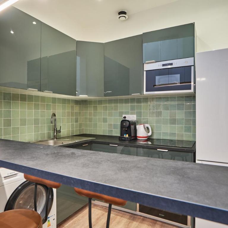 Rent a Room - Residence Meslay - Appartement 3 Chambres - 15