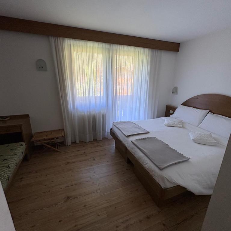 Chalet La Felce - Camera Tripla Classic - 4