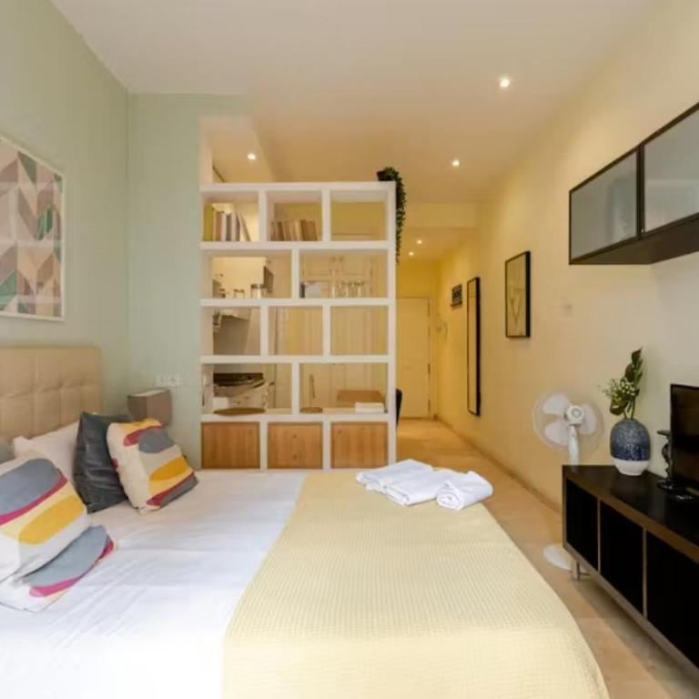 Urban Glow Madrid - Studio with Terrace - 1