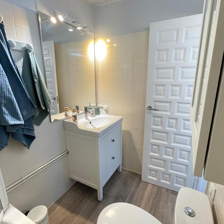 Mirador De La Costa Luxury 1 - Three-Bedroom Apartment - 19