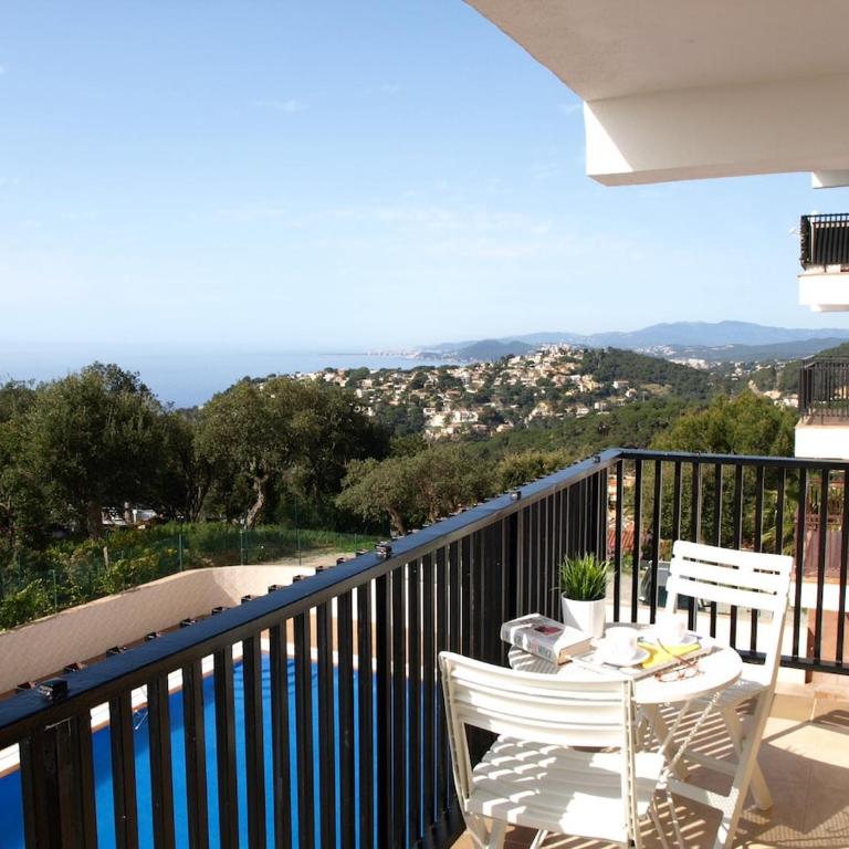 Mirador De La Costa Luxury 1 - Three-Bedroom Apartment - 23