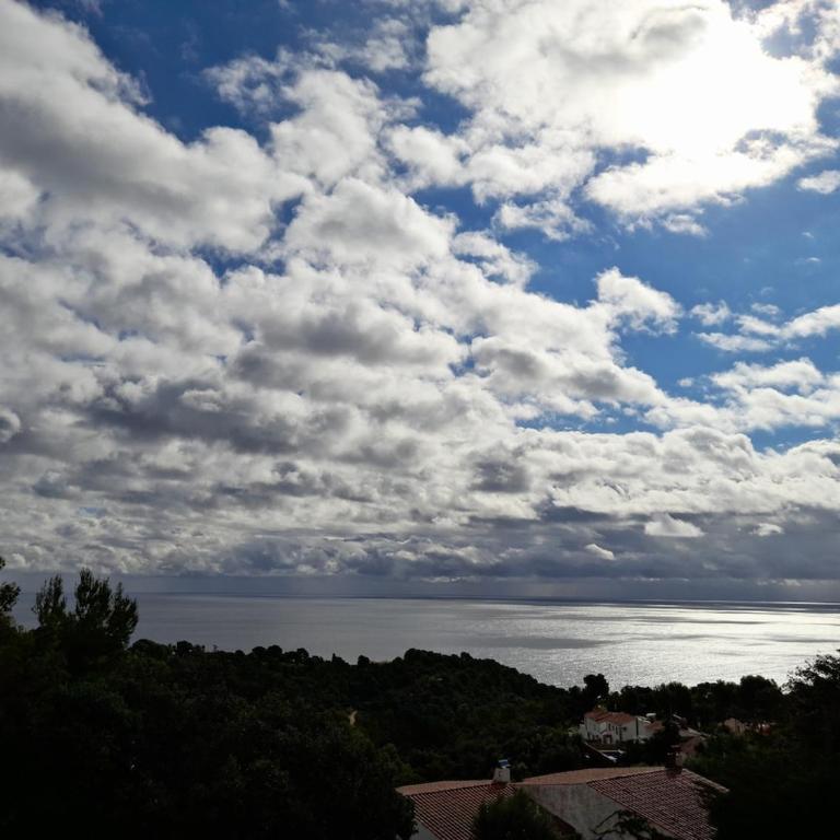 Mirador De La Costa Luxury 1 - Three-Bedroom Apartment - 31