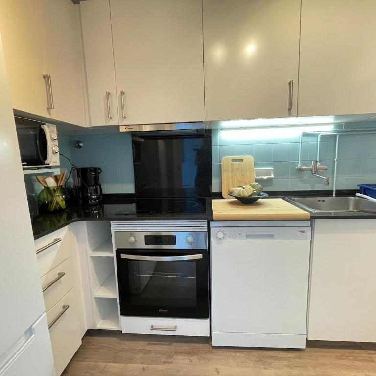 Mirador De La Costa Luxury 1 - Three-Bedroom Apartment - 38