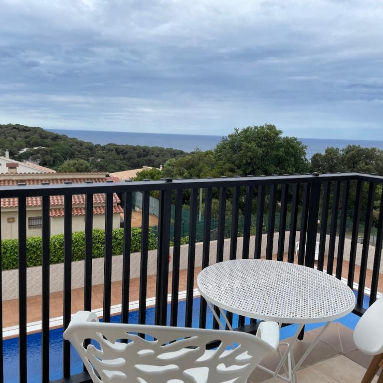Mirador De La Costa Luxury 1 - Three-Bedroom Apartment - 66