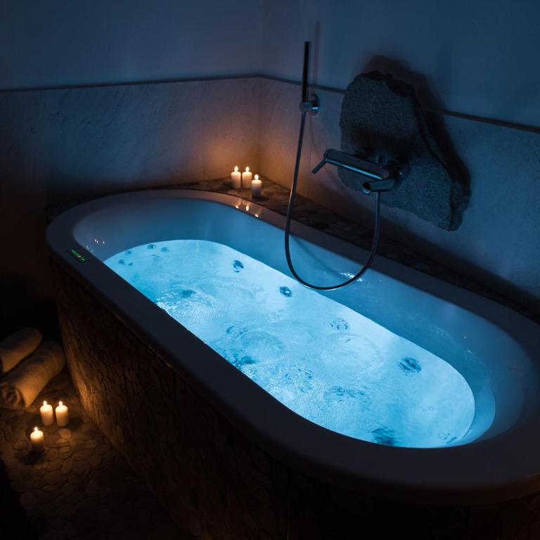 Apartments Ansitz Wildberg - Suite Deluxe con Vasca Idromassaggio e Sauna - 16