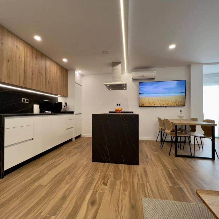 Villa Los Gigantes - Two-Bedroom Apartment - 16