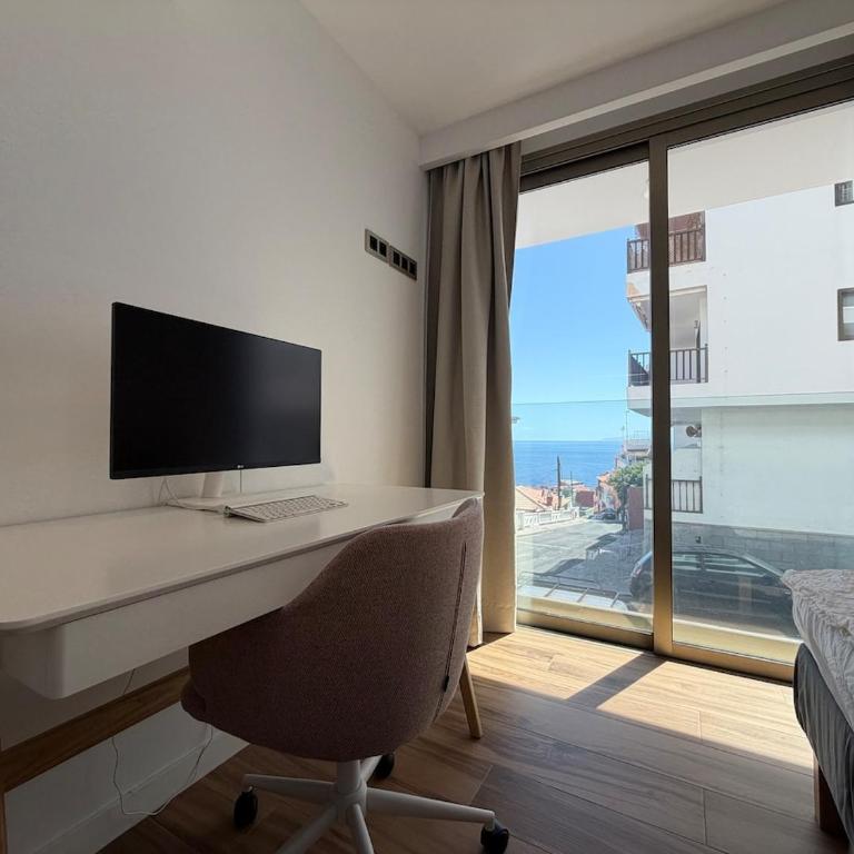 Villa Los Gigantes - Two-Bedroom Apartment - 24