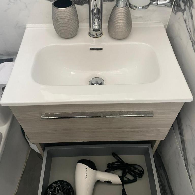 Casa Florez - Three-Bedroom Apartment - 3