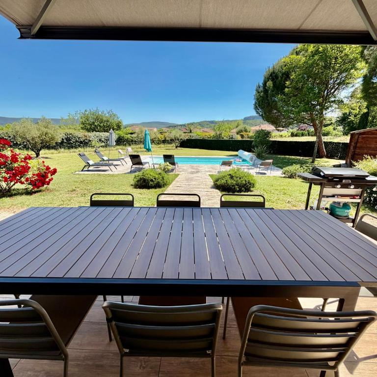 Villa 5 étoiles, 9p, 4ch, piscine chauffée d'avril à octobre inclus 'CASA FAMILIA' - Villa avec Piscine Privée - 23
