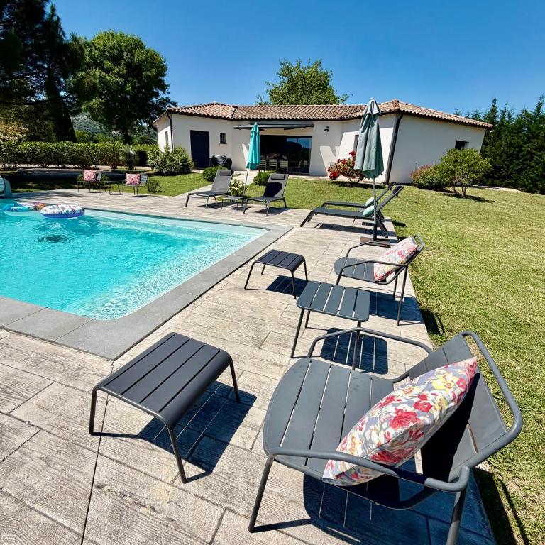 Villa 5 étoiles, 9p, 4ch, piscine chauffée d'avril à octobre inclus 'CASA FAMILIA' - Villa avec Piscine Privée - 1