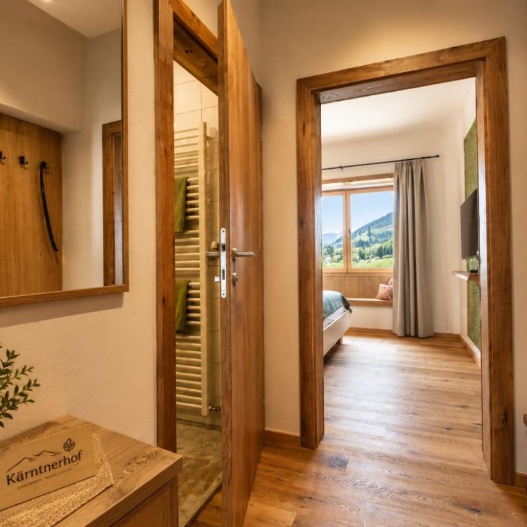 Der Kaerntnerhof am Weissensee, SeeHotel & SeeApartments direkt am See - Apartment mit Balkon - 1