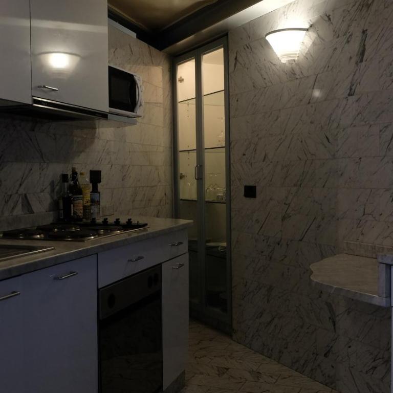 Dimora del medico del Re a 50m da Piazza San Carlo - Apartment - 13