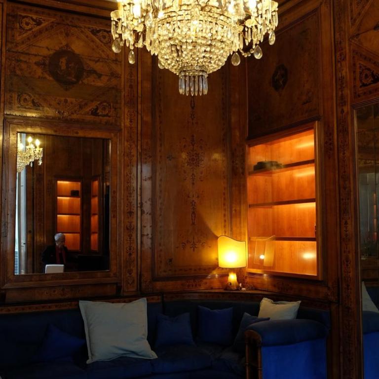 Dimora del medico del Re a 50m da Piazza San Carlo - Apartment - 14
