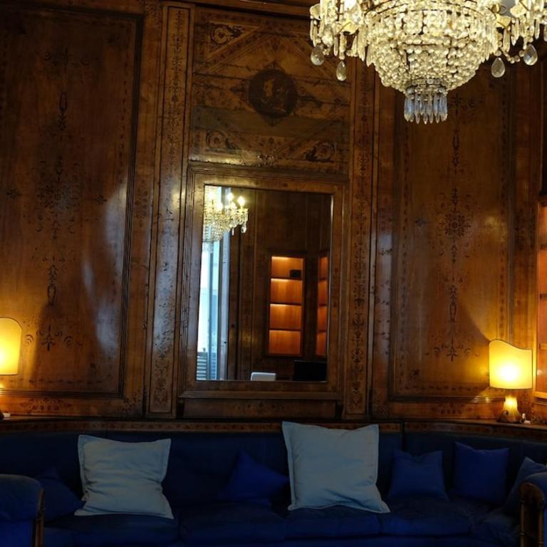 Dimora del medico del Re a 50m da Piazza San Carlo - Apartment - 18