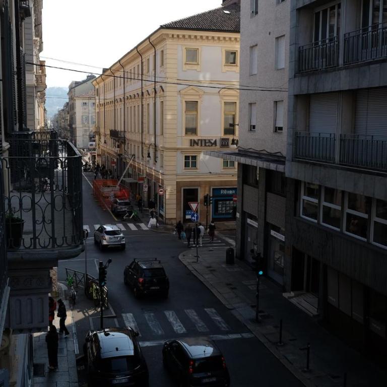 Dimora del medico del Re a 50m da Piazza San Carlo - Apartment - 19