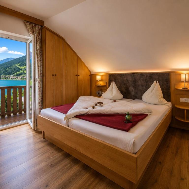 Der Kaerntnerhof am Weissensee, SeeHotel & SeeApartments direkt am See - Familienzimmer mit Seeblick - 5