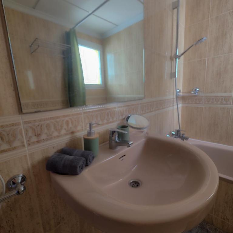 Casa Reni - Apartamento de 1 dormitorio con balcón y vistas al mar - 3