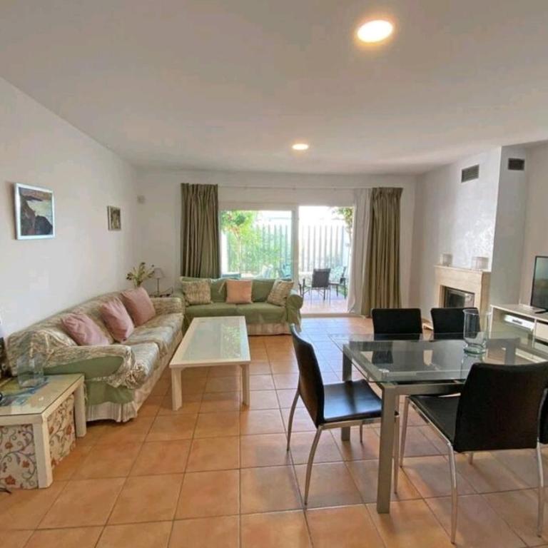 Chalet adosado 4 habitaciones preciosas vistas - Vacation Home - 23
