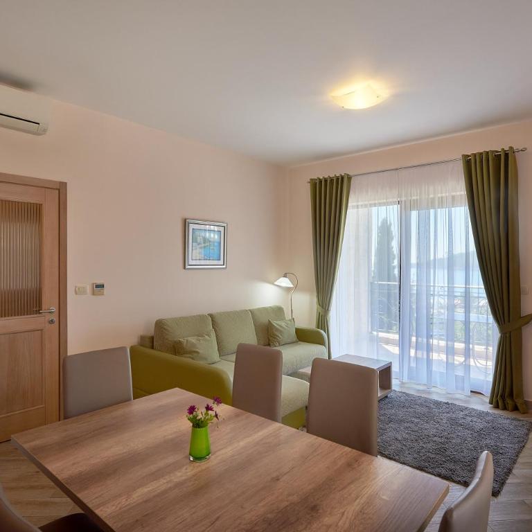 Villa Allende - Apartment with Sea View - 10