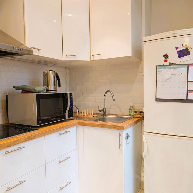 Quiet Parisian Retreat Faubourg St Denis - Appartamento con 2 Camere da Letto - 9