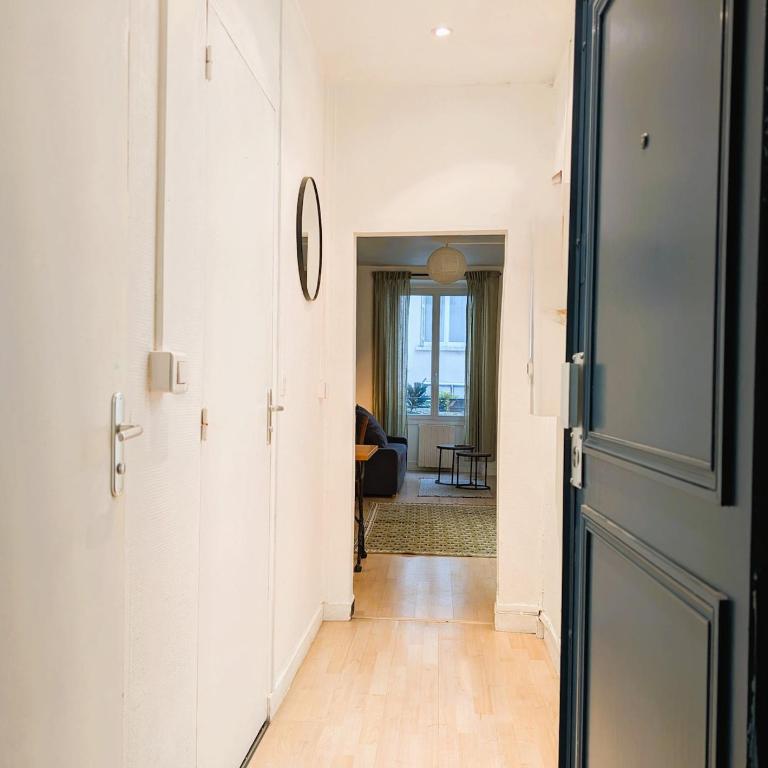 Quiet Parisian Retreat Faubourg St Denis - Appartamento con 2 Camere da Letto - 21