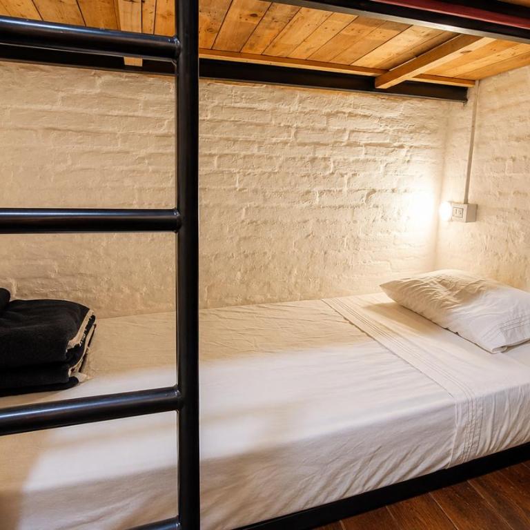 El Gran Gomero Hostal & Motoposada - Bed in 8-Bed Mixed Dormitory Room - 4