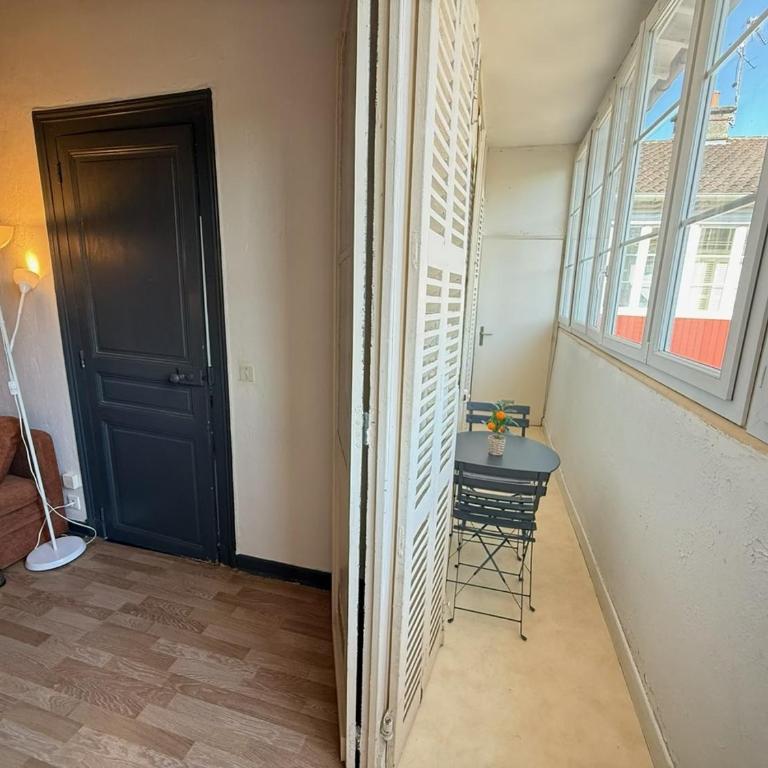 Charmant et cosy appartement proche centre - Appartement 1 Chambre avec Balcon - 24