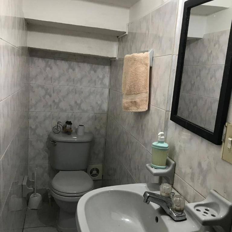 Brussels House, 2 bedrooms - Three-Bedroom House - 2