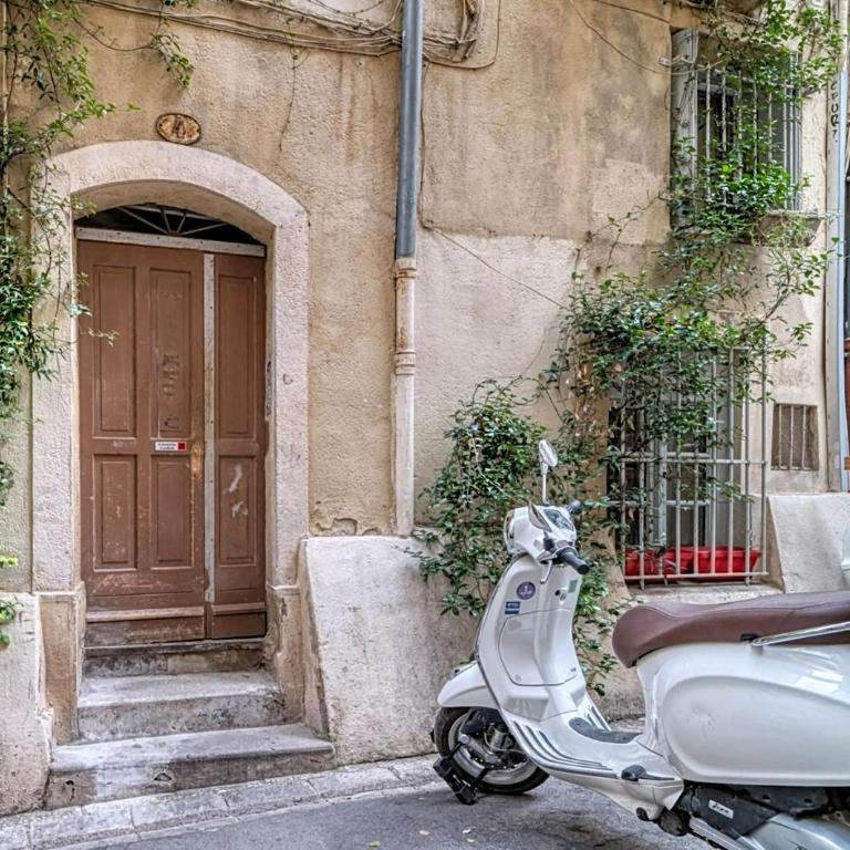 17m2 Petit studio design dans centre historique - Appartement 1 Chambre - 10