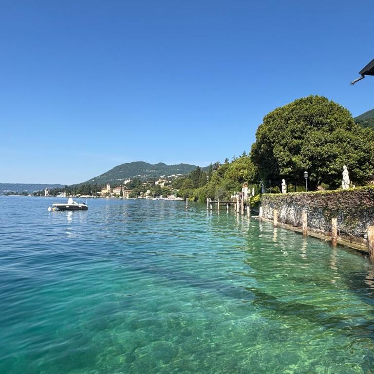 Residence Villa Alba - B&B Suite Disposition 555 Al Vittoriale - Appartamento Monolocale con Letto Queen-Size - 30