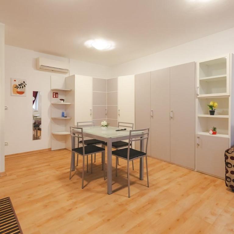 Free Netflix & Wifi Cozy Private Suite Muraglione - Appartamento con 1 Camera da Letto - 8